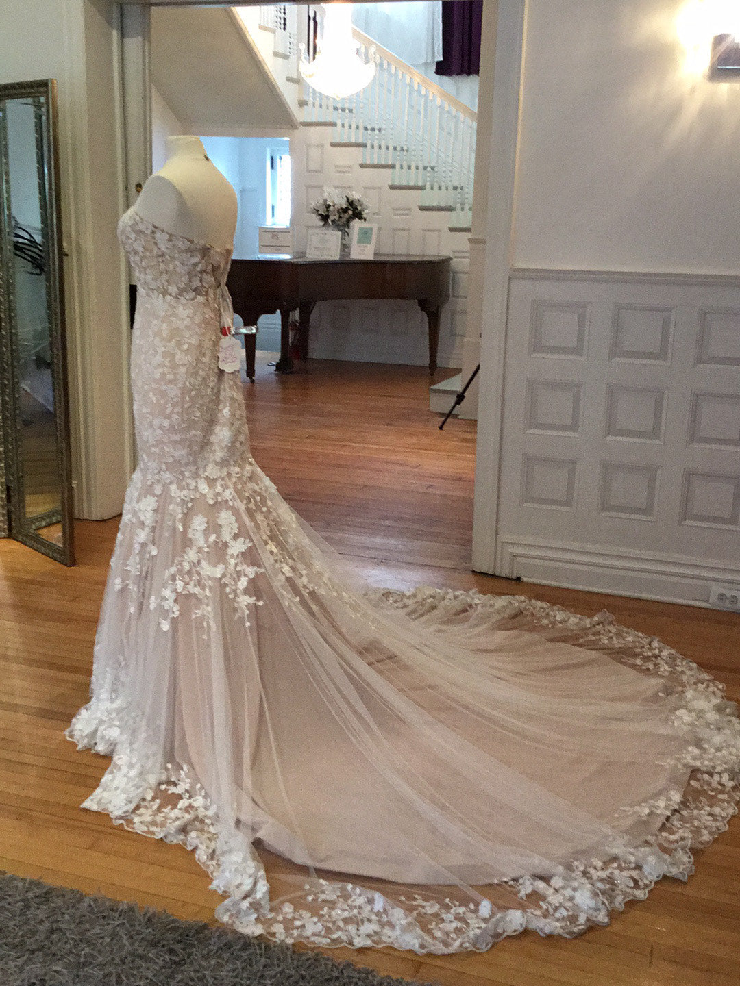 90343 - GREAT PRICE!! Beautiful Bridal Detroit 90343 - GREAT PRICE!! Beautiful Bridal Detroit